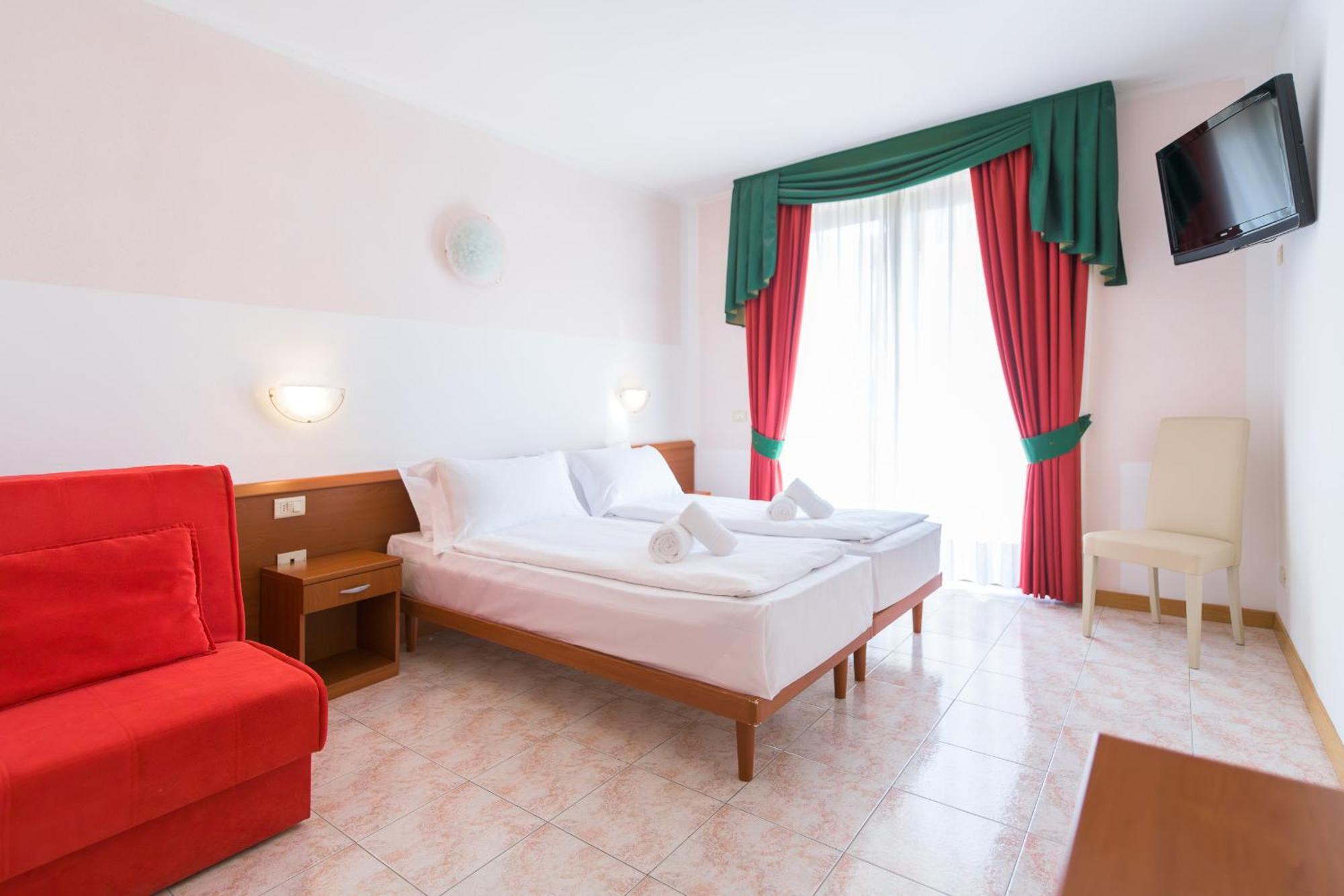 Hotel Garda Bellevue Limone sul Garda Εξωτερικό φωτογραφία