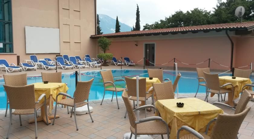 Hotel Garda Bellevue Limone sul Garda Εξωτερικό φωτογραφία